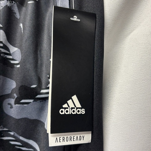 Adidas NWT Youth Black and Gray Camouflage Shorts - Picture 3 of 6